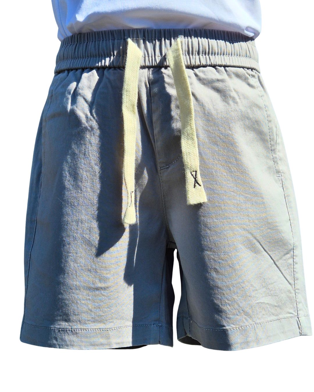 Boys summer holiday outfit with grey.stone shorts