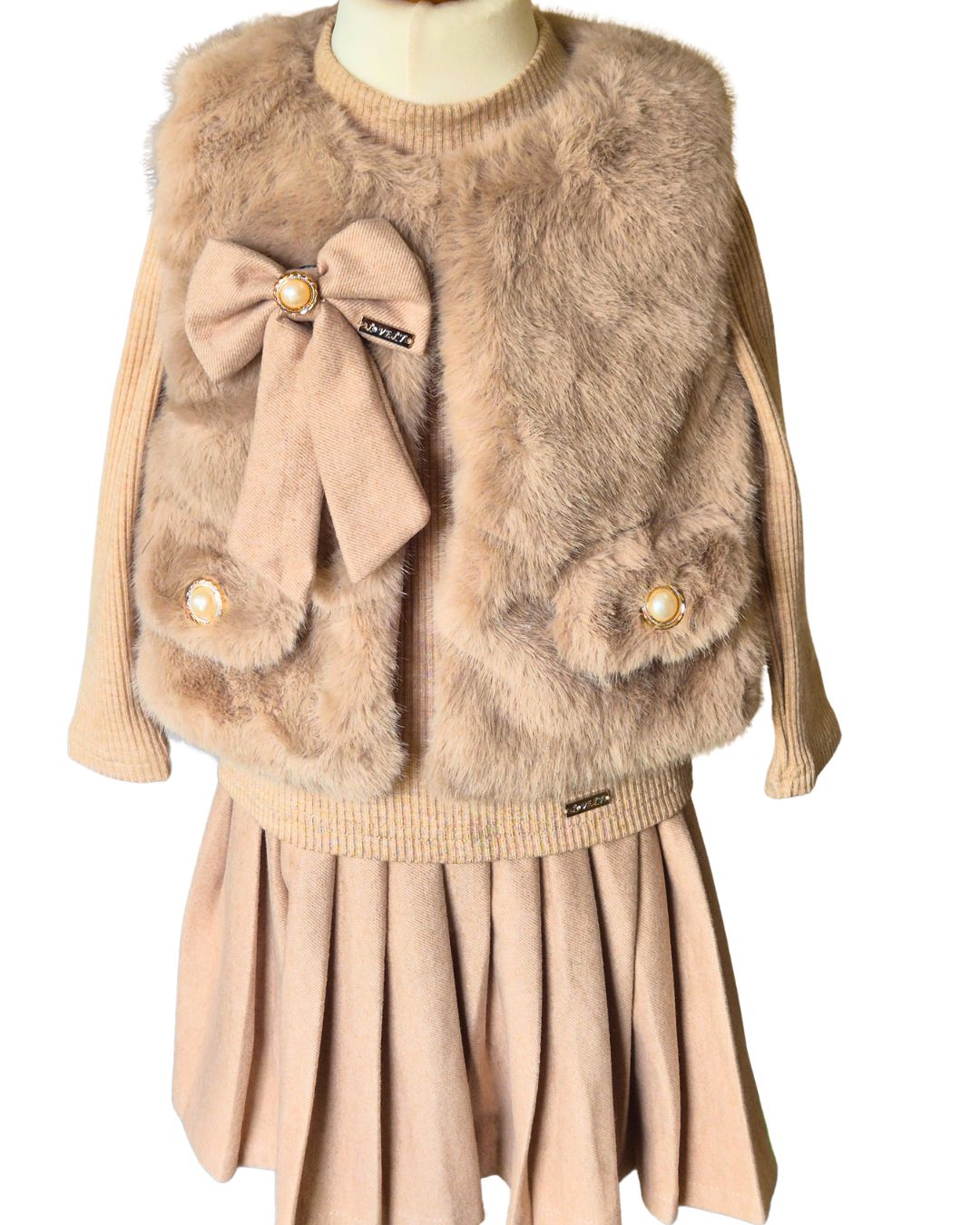 Girls beige faux fur gilet outfit with skirt and handbag